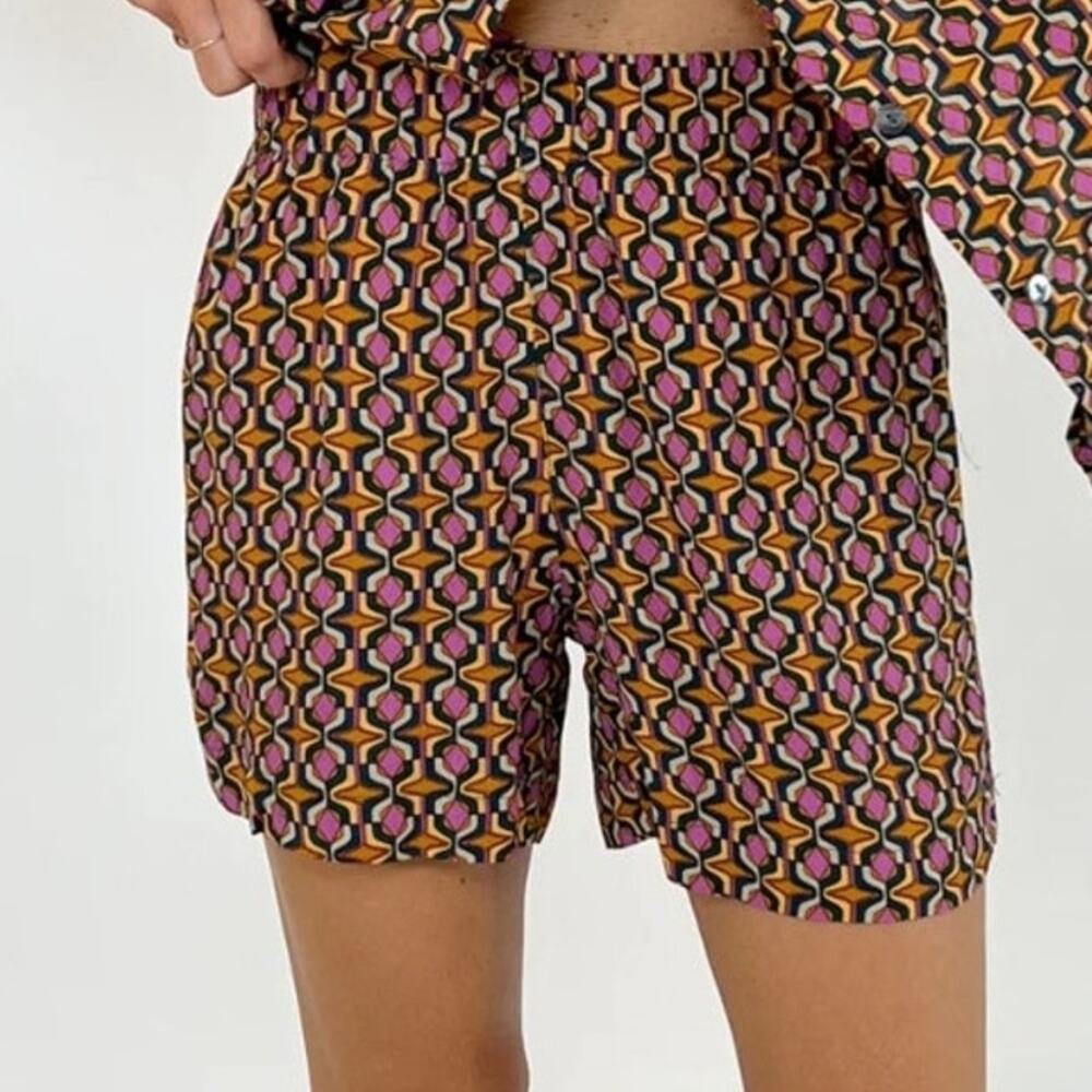 Talulah Davie High-Rise Shorts Womens Large Pink Yellow Geometric Print Pull-on